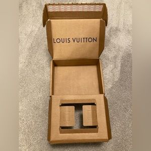 Louis Vuitton shipping box